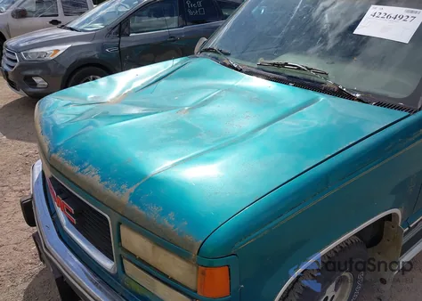 1995 GMC Sierra C1500 z USA, uszkodzony, nr VIN 1GTEC14K9SZ528472